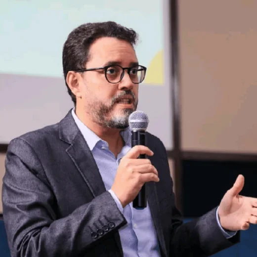Dr. Fábio Henrique Cavalcanti