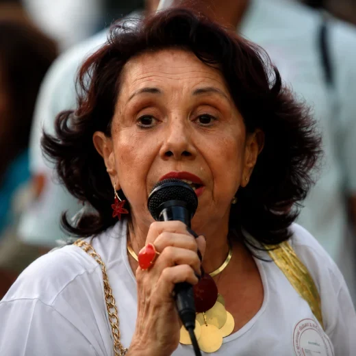 Dra. Maria Inês de Souza Bravo
